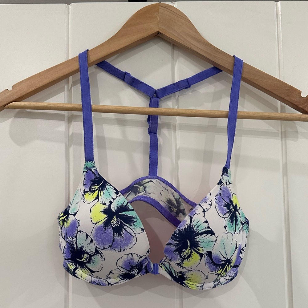 Victoria’s Secret PINK push up bra
